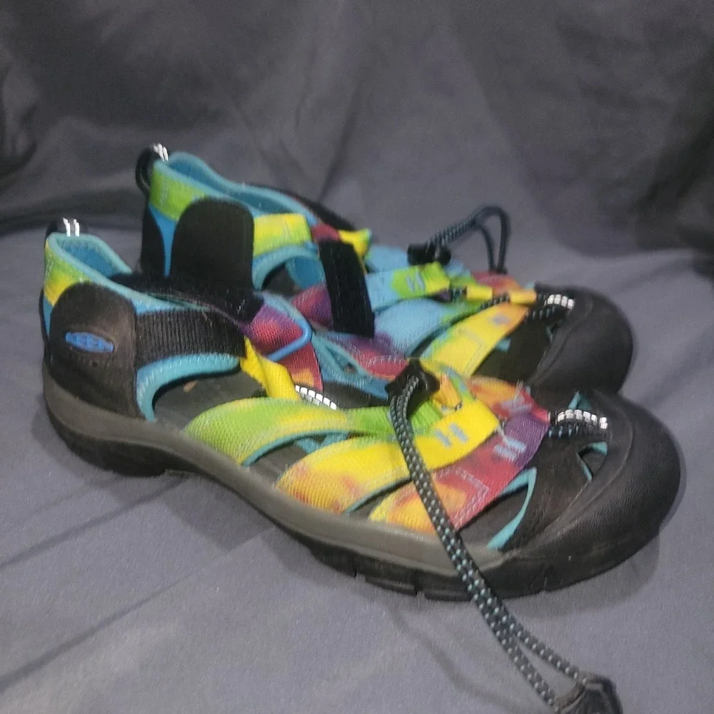 Keen Newport H2 Kids Size 3 Rainbow Tie Dye Outdoors  Fisherman Sandals Shoes